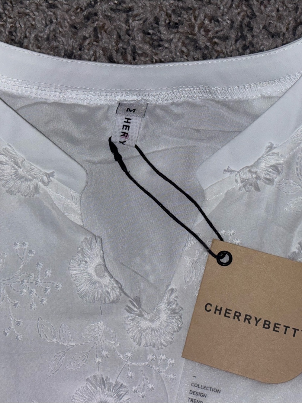 White Embroidered Floral Blouse - Picture 10 of 12